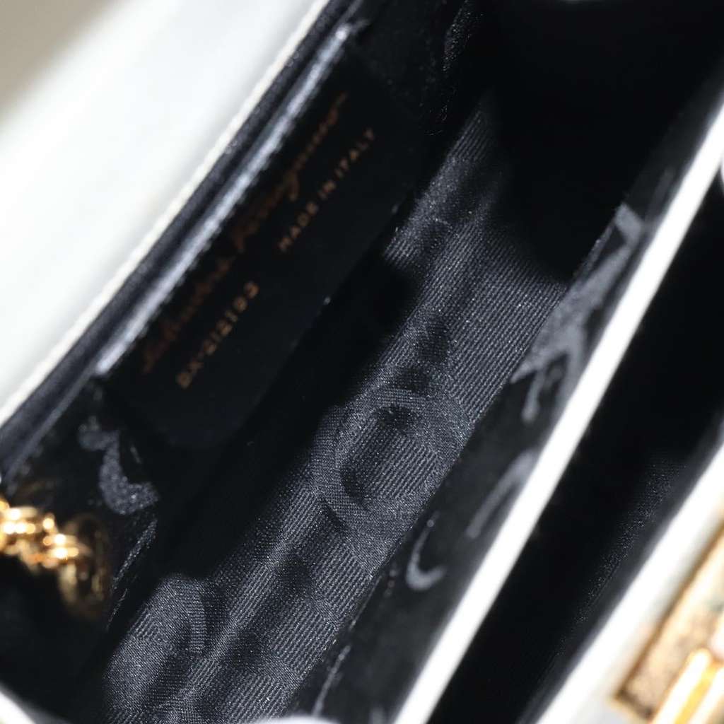 Salvatore Ferragamo Gancini Convertible Top Handle Bag White Leather Good condition - Box View