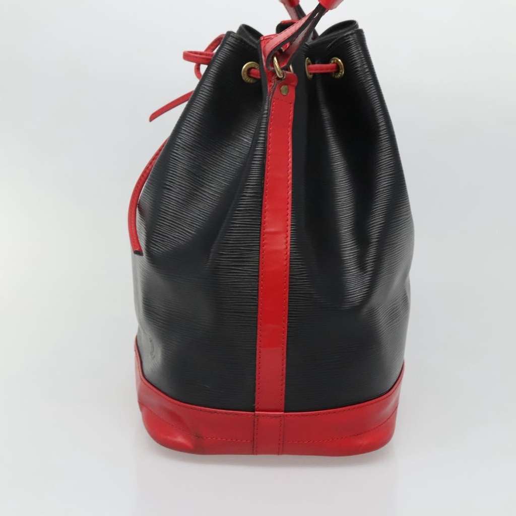 Louis Vuitton Bicolor Noe Handbag Black Leather Good condition - Model View