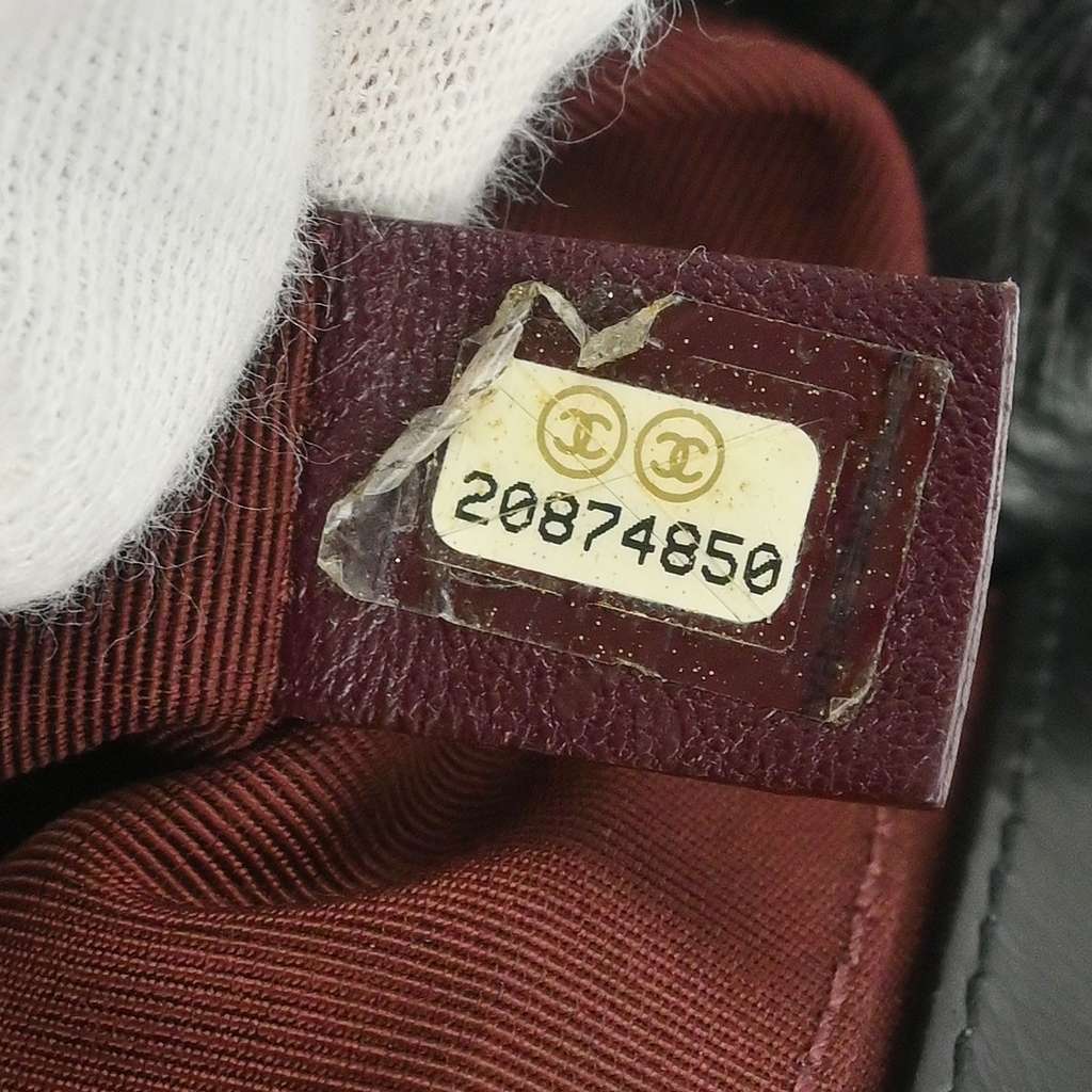 Chanel Chained Boy Flap Bag Black Leather Good condition - Box View