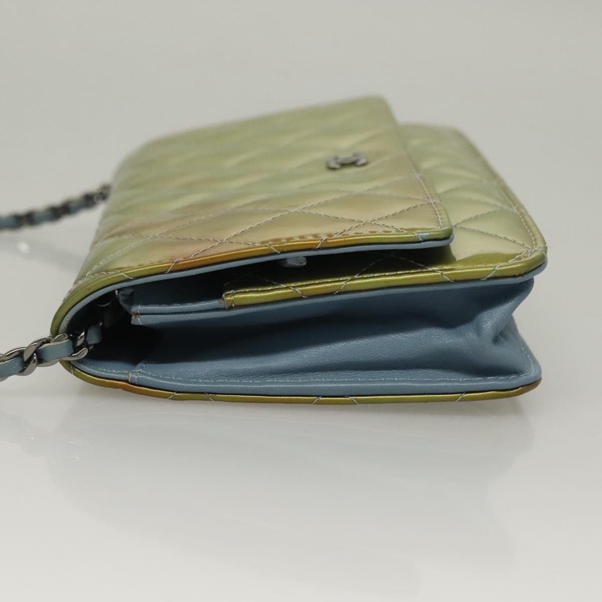 Chanel Wallet on Chain Green Fair condition - Model View
