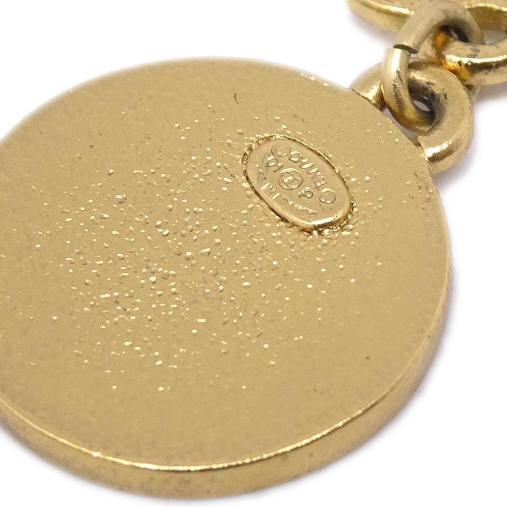 Chanel CC Star Dangle Earrings Gold Good condition - Model View