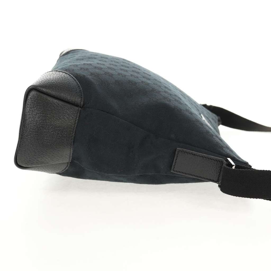 Gucci Original Messenger Black Canvas Very good condition - Box View