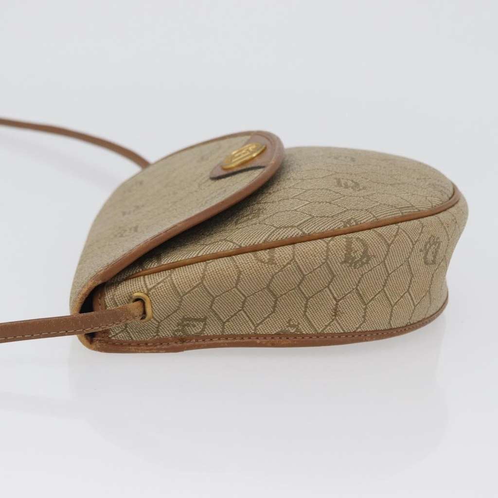 Christian Dior Vintage Honeycomb Flap Crossbody Bag Beige Canvas Good condition - Model View