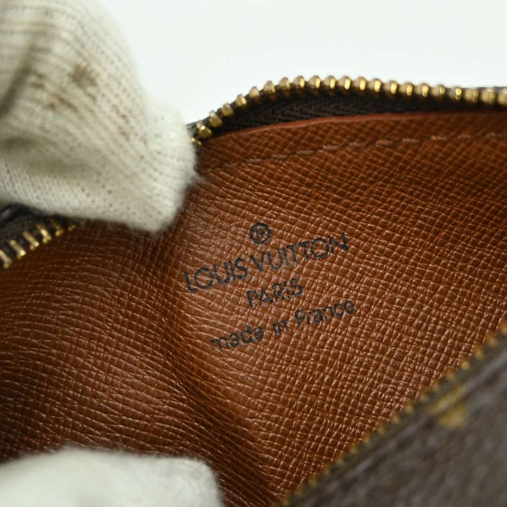 Louis Vuitton Papillon Pochette Brown Canvas Good condition - Model View