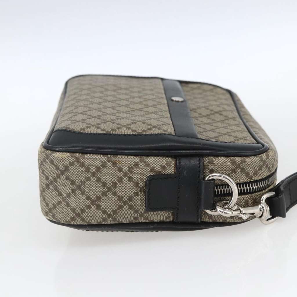 Gucci Wristlet Clutch Beige Good condition - Model View