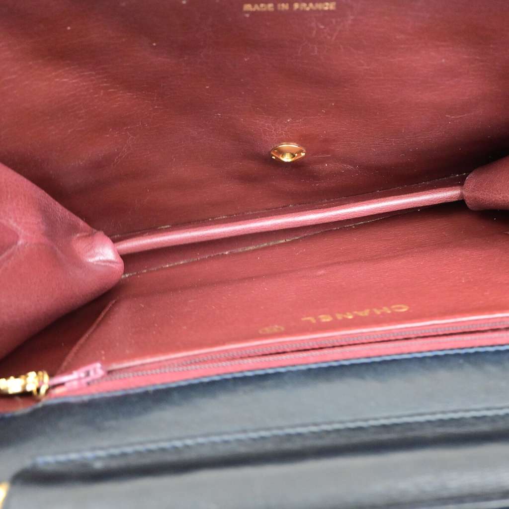 Chanel Vintage Chain Flap Bag Navy Leather Good condition - Box View