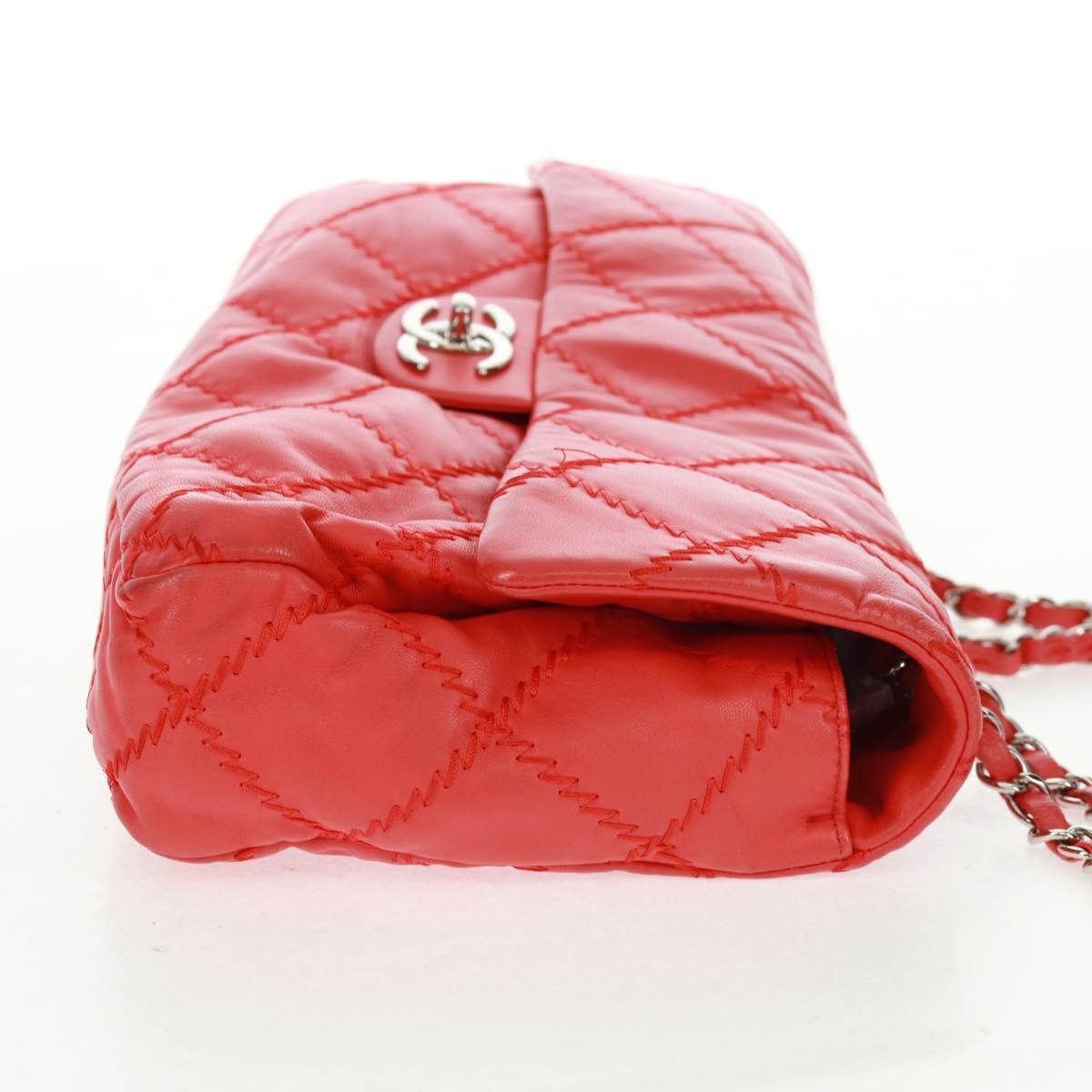 Chanel Ultimate Stitch Flap Bag Red Leather Good condition - Model View