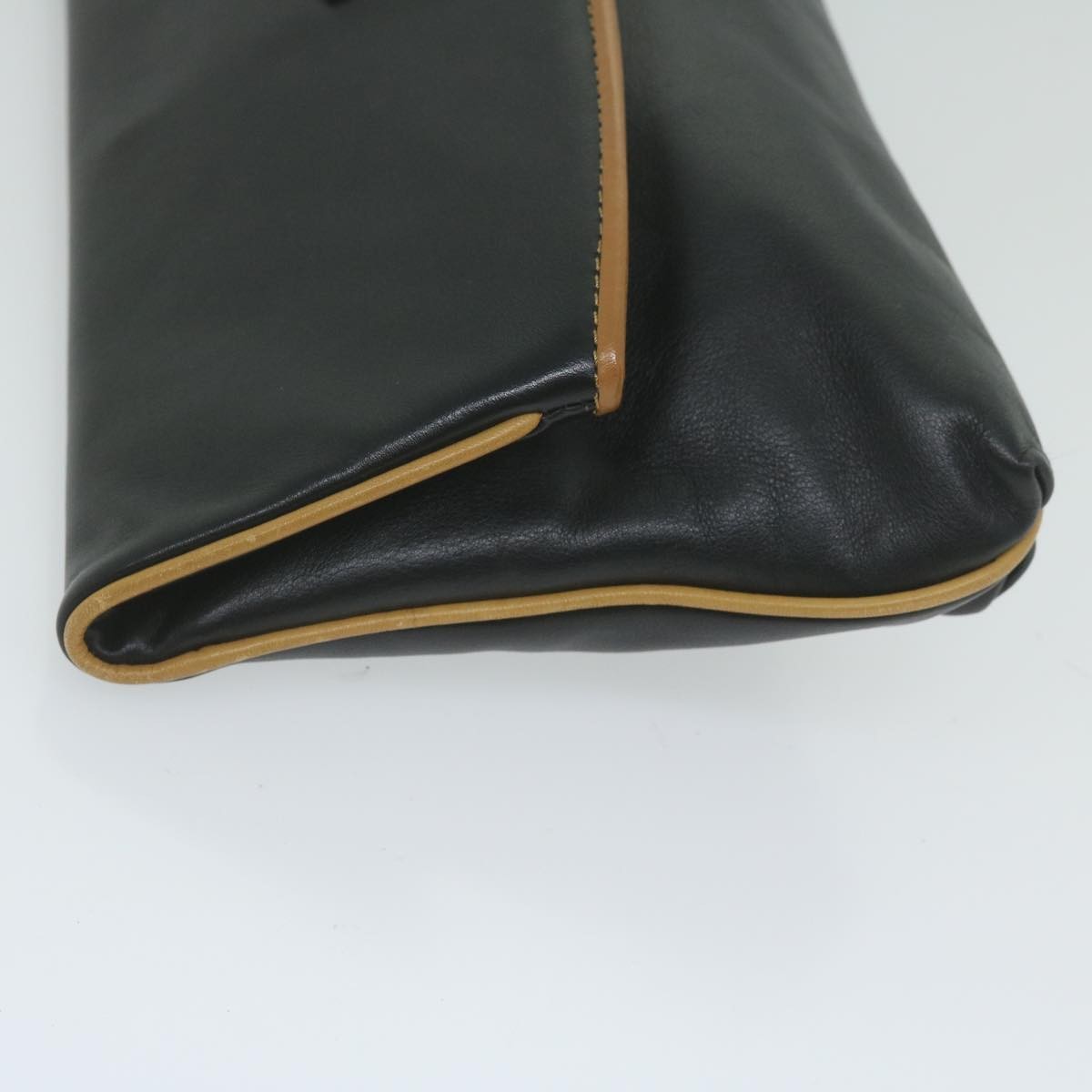 Celine Logo Triomphe Pouch Black Leather Good condition - Model View