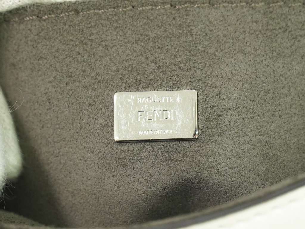 Fendi Double Baguette White Leather Good condition - Box View