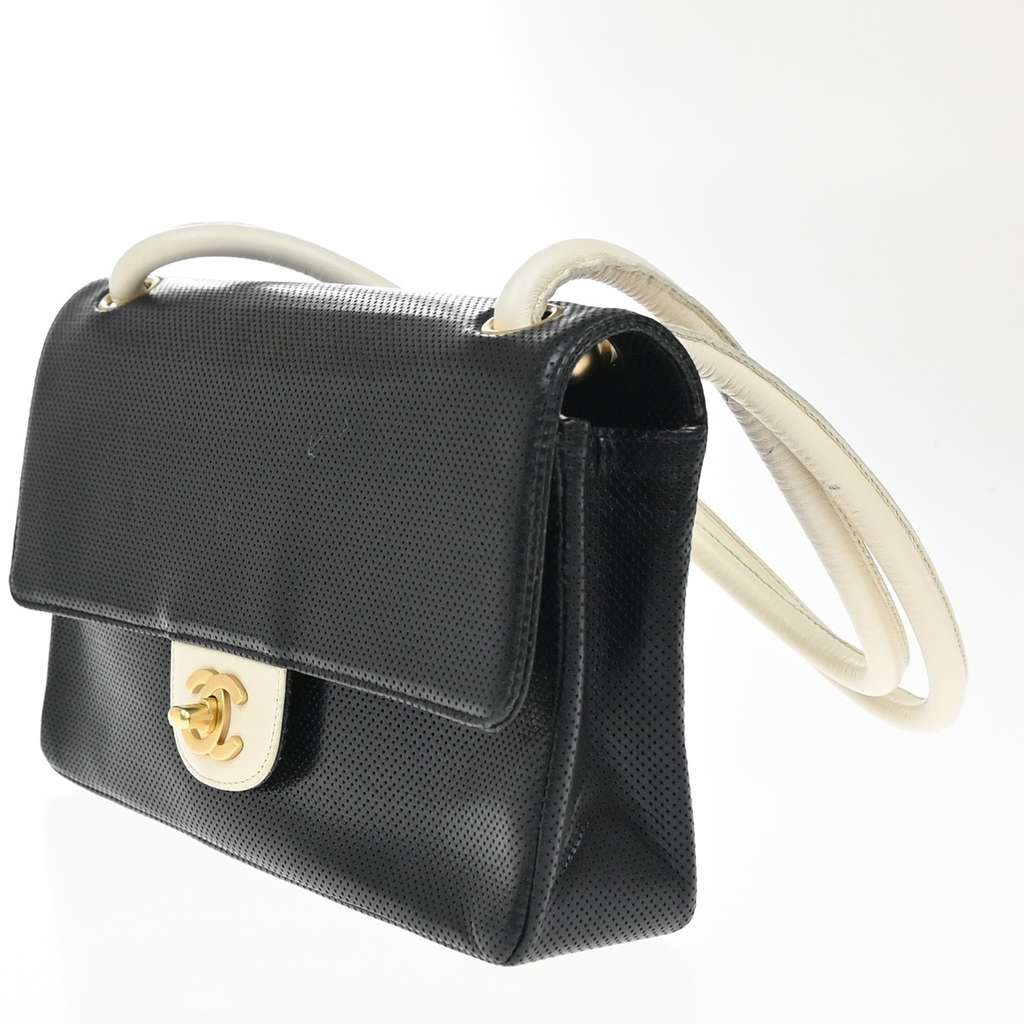 Chanel Vintage CC Flap Shoulder Bag Black Leather Good condition - Inside View