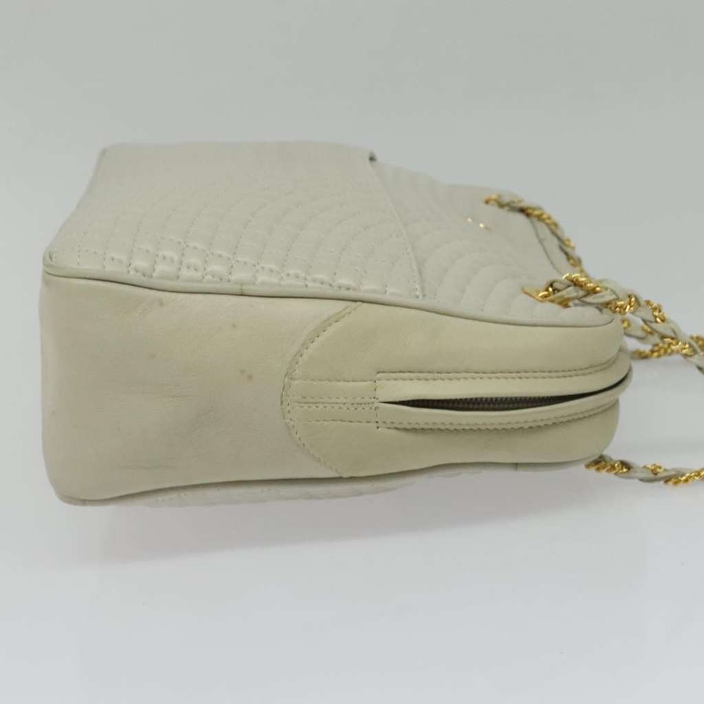 Bally Vintage Chain Shoulder Bag Ecru Leather Good condition - Model View