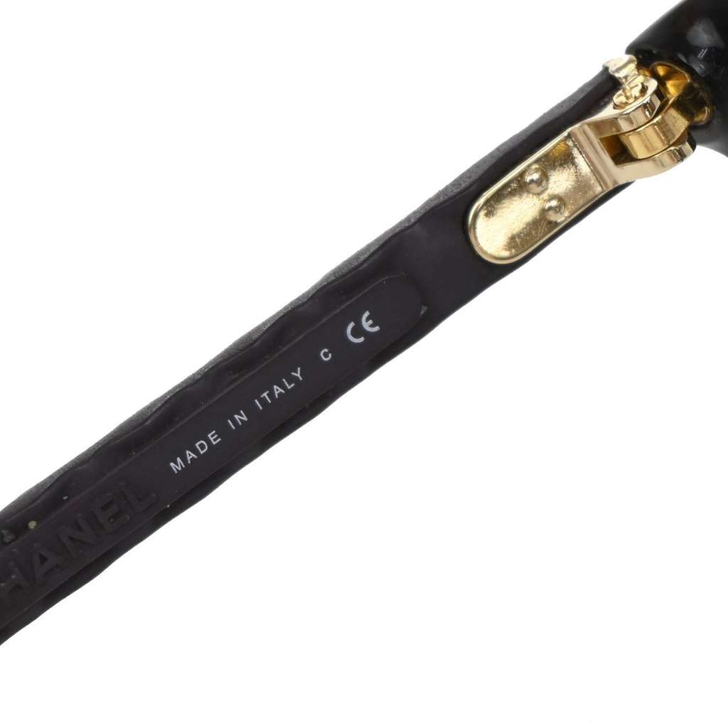 Chanel Logo CC Sunglasses Brown Plastic Good condition - Box View