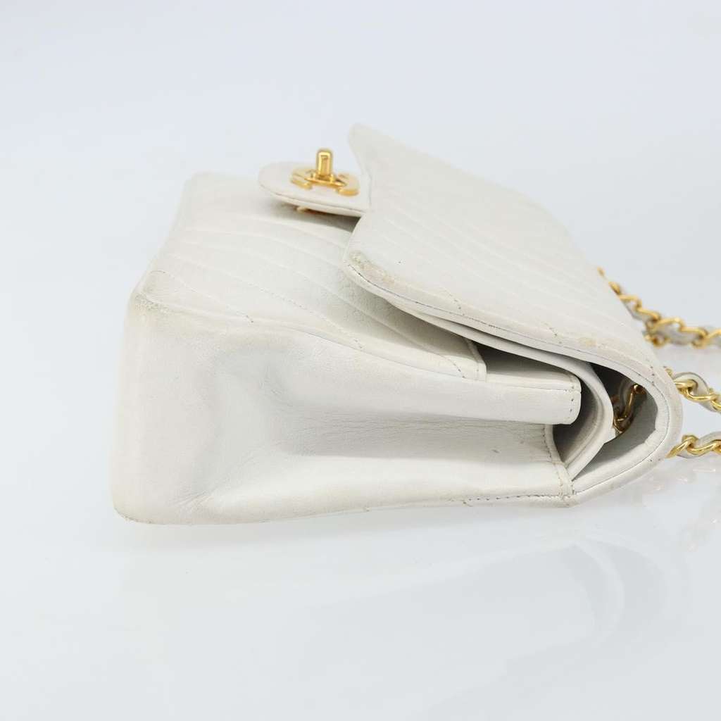 Chanel Vintage Classic Double Flap Bag White Leather Fair condition - Inside View