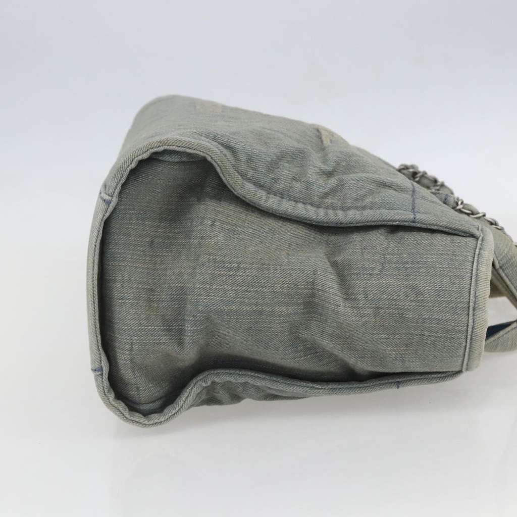Chanel Deauville NM Tote Blue Good condition - Model View