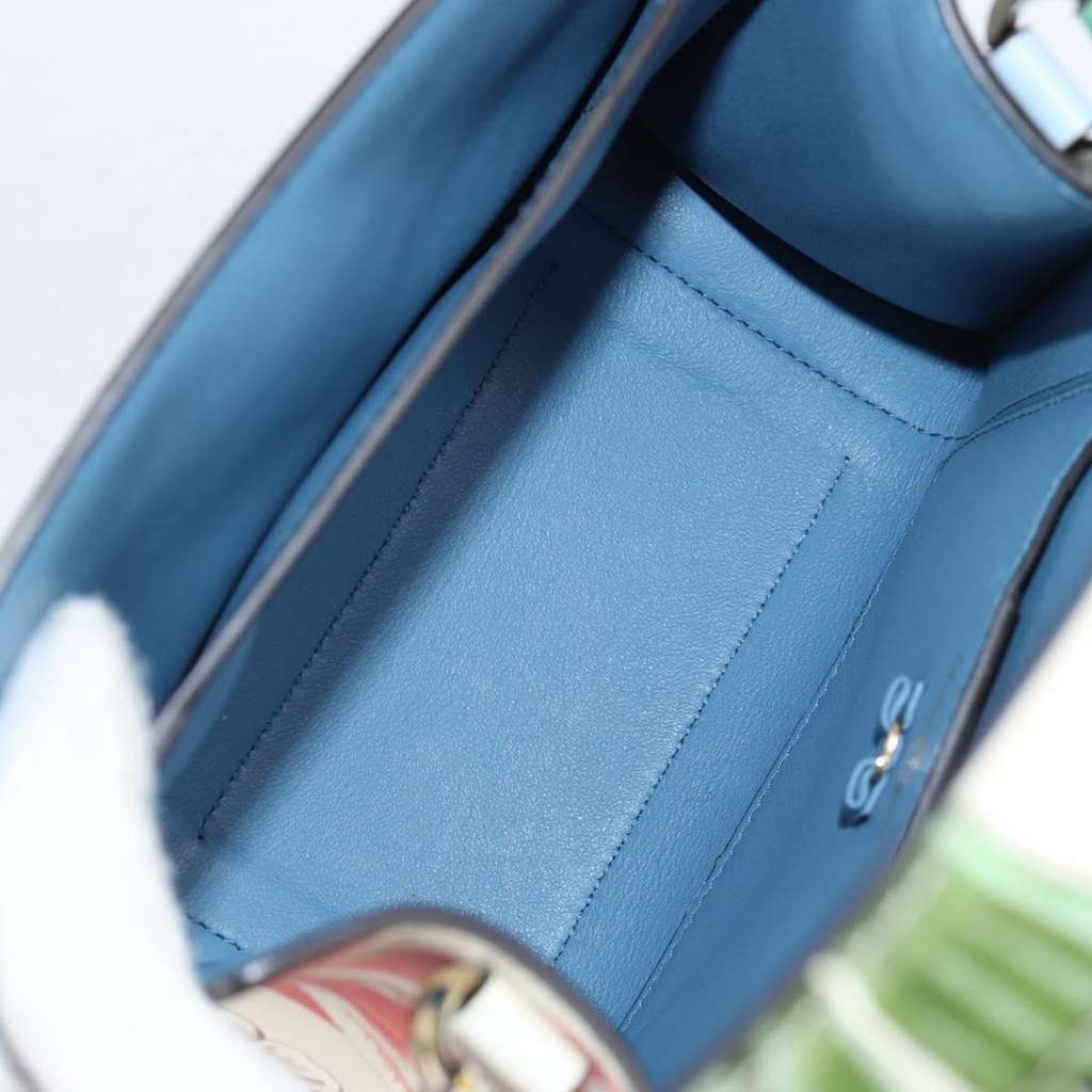 Salvatore Ferragamo Vala Handbag Other Leather Good condition - Box View