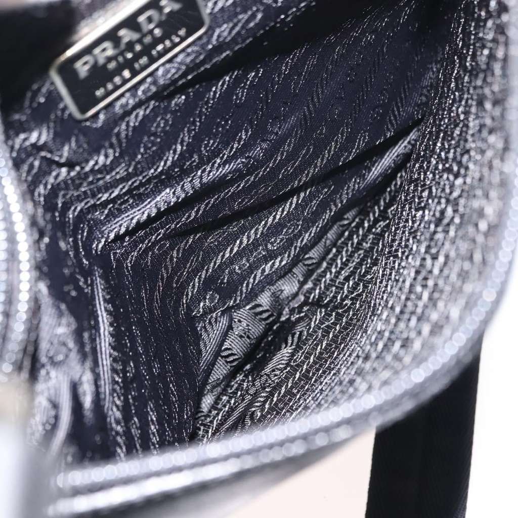 Prada Zip Messenger Bag Black Leather Good condition - Box View