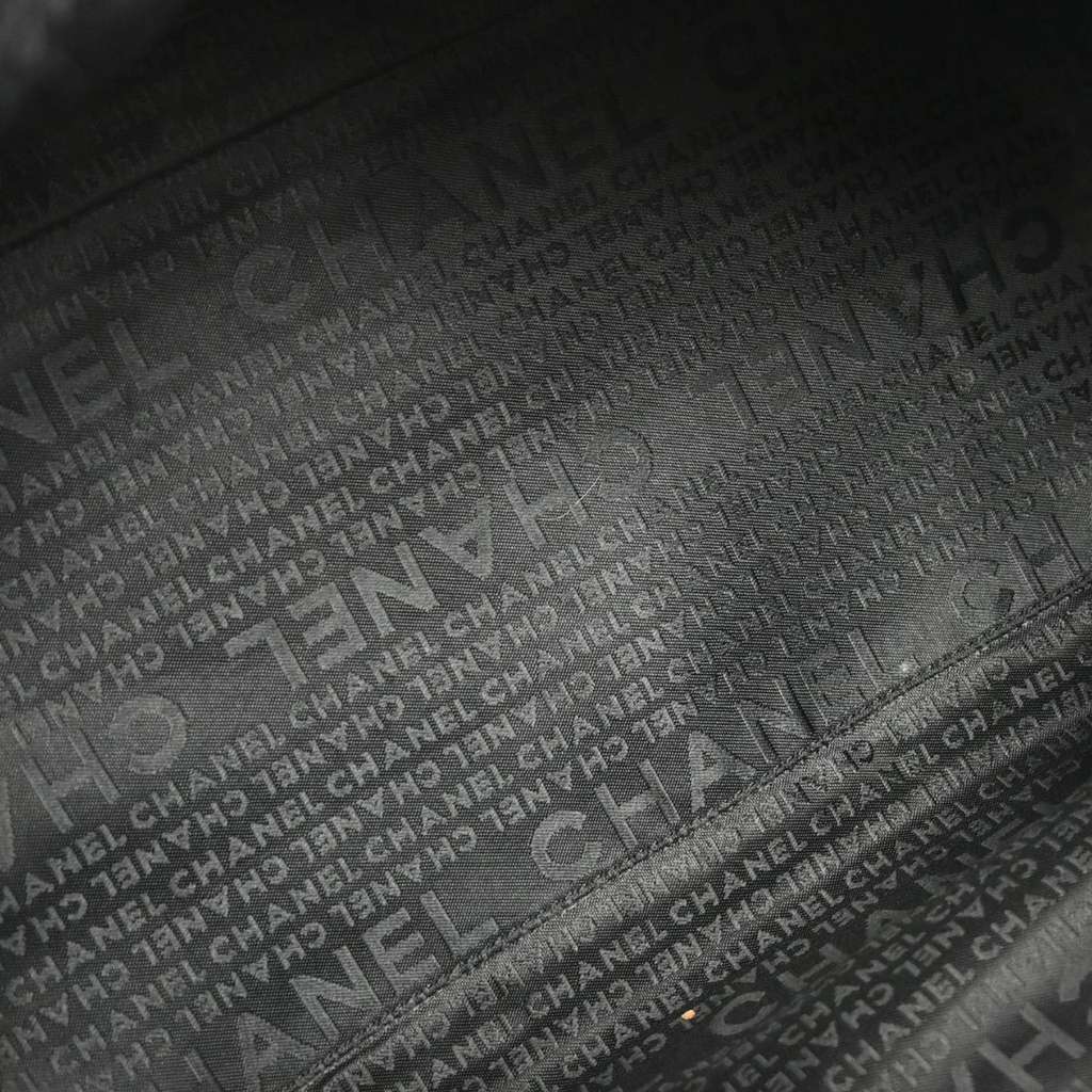 Chanel Square Stitch Bowler Bag Black Leather Good condition - Inside View