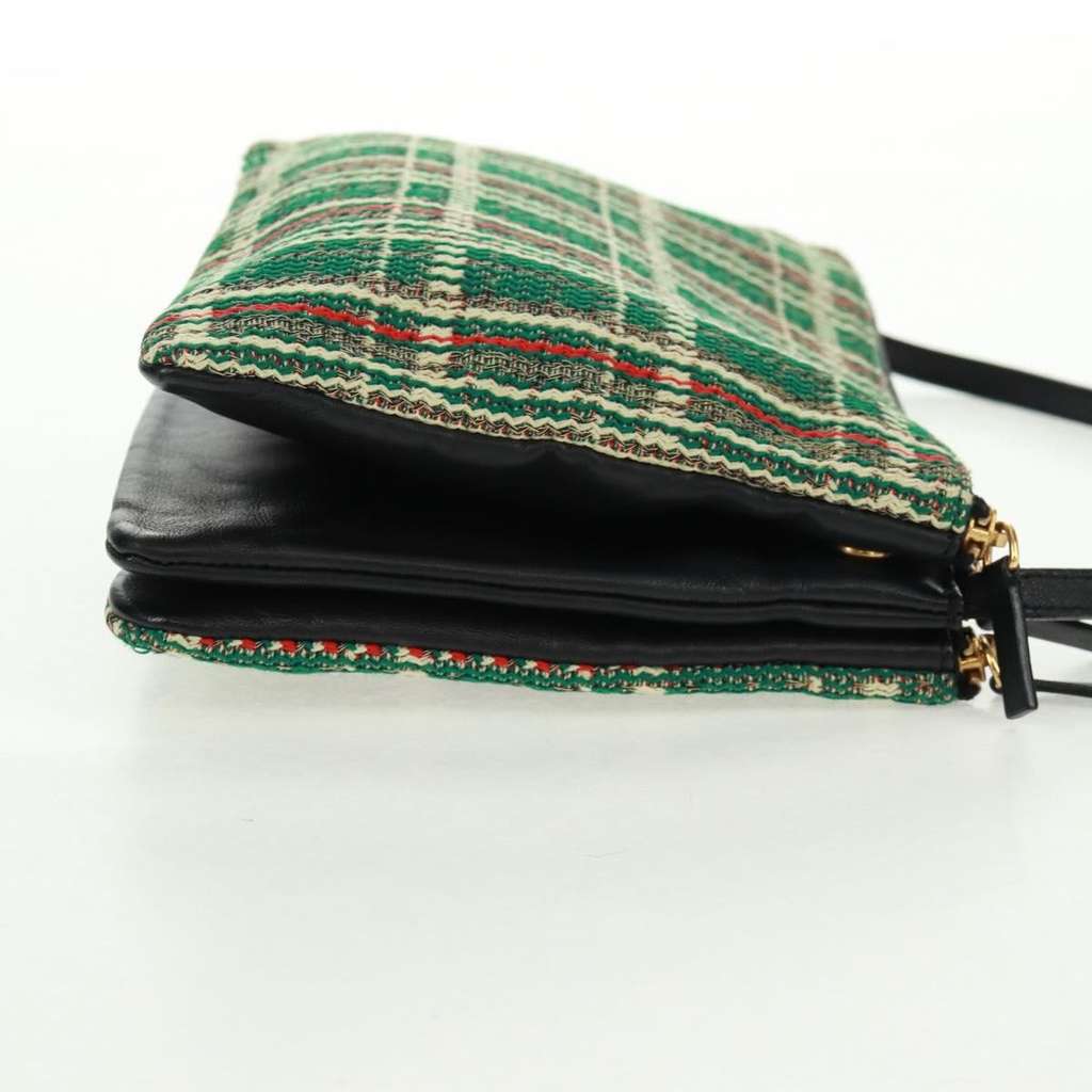 Celine Trio Crossbody Bag Green Tweed Good condition - Model View