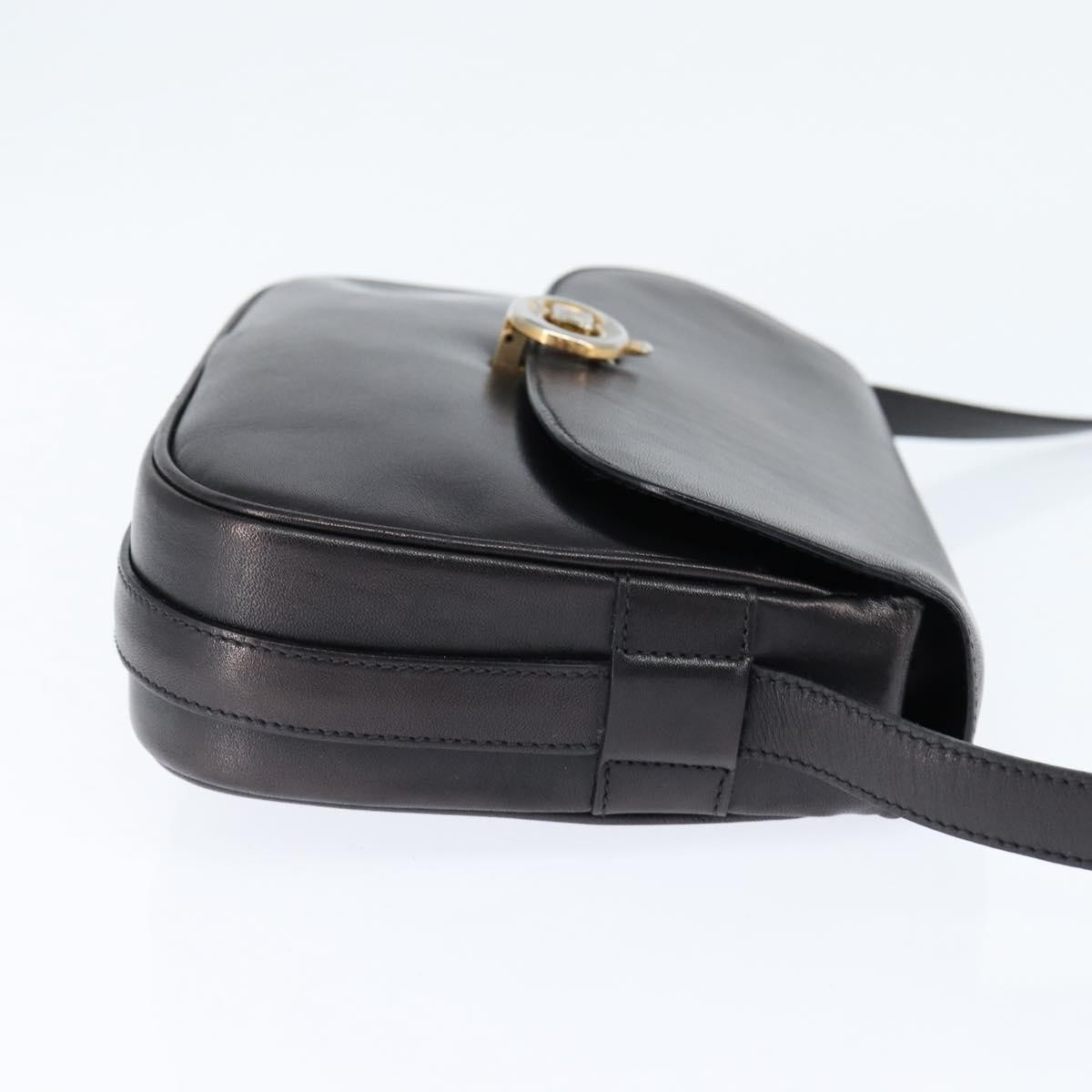 Celine Vintage Triomphe Shoulder Bag Brown Leather Good condition - Model View