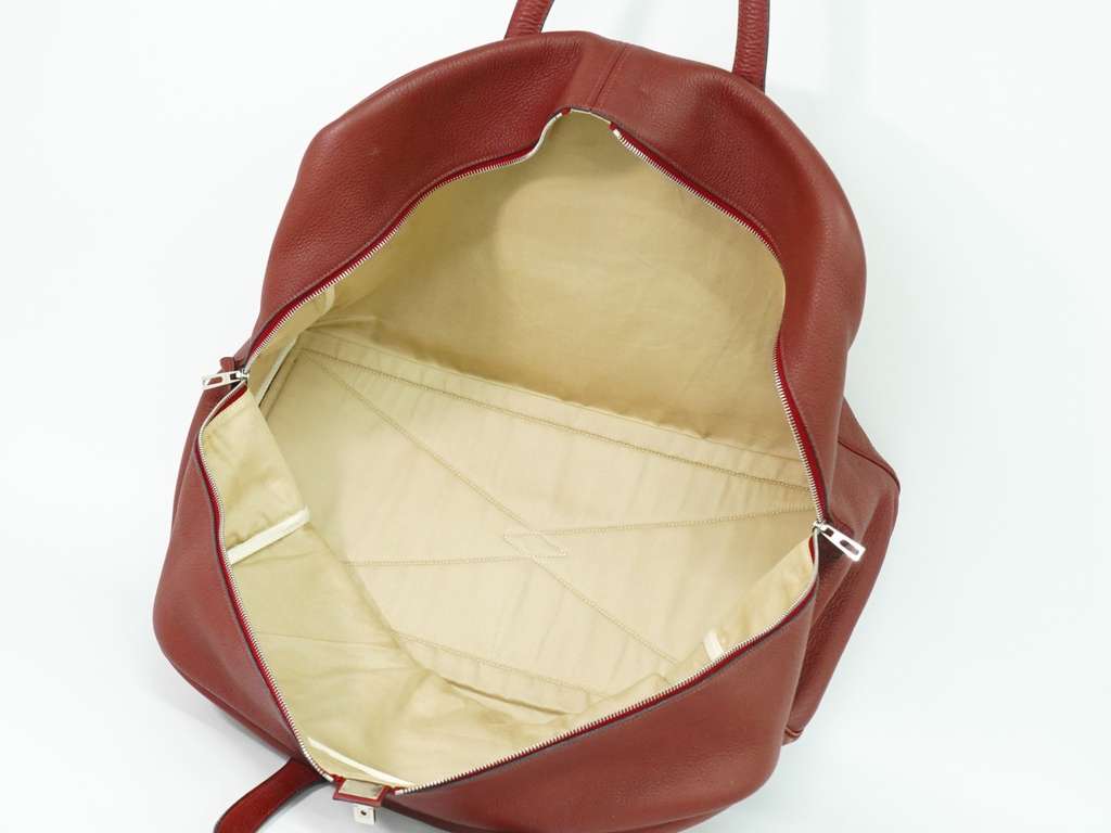 Hermès Victoria Travel Bag Red Leather Good condition - Model View