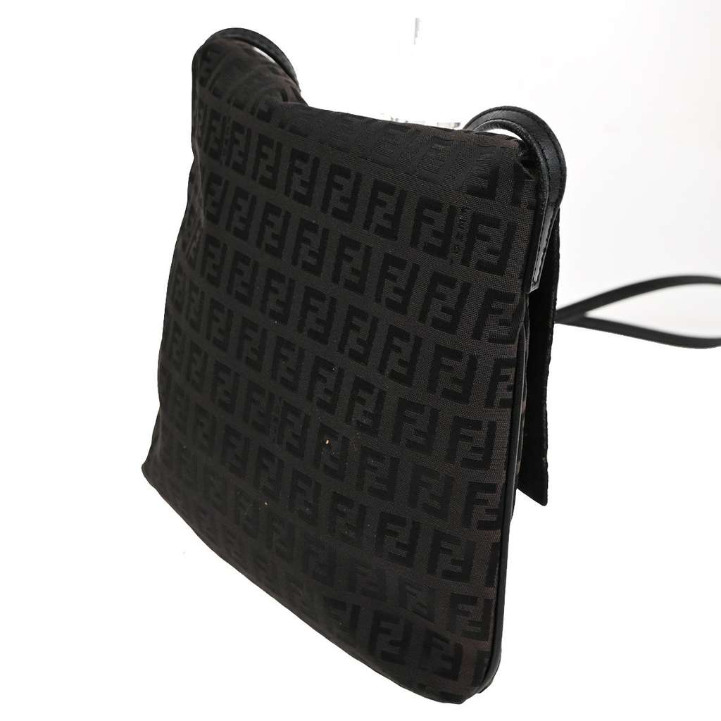 Fendi Vintage Flap Crossbody Bag Brown Canvas Good condition - Model View