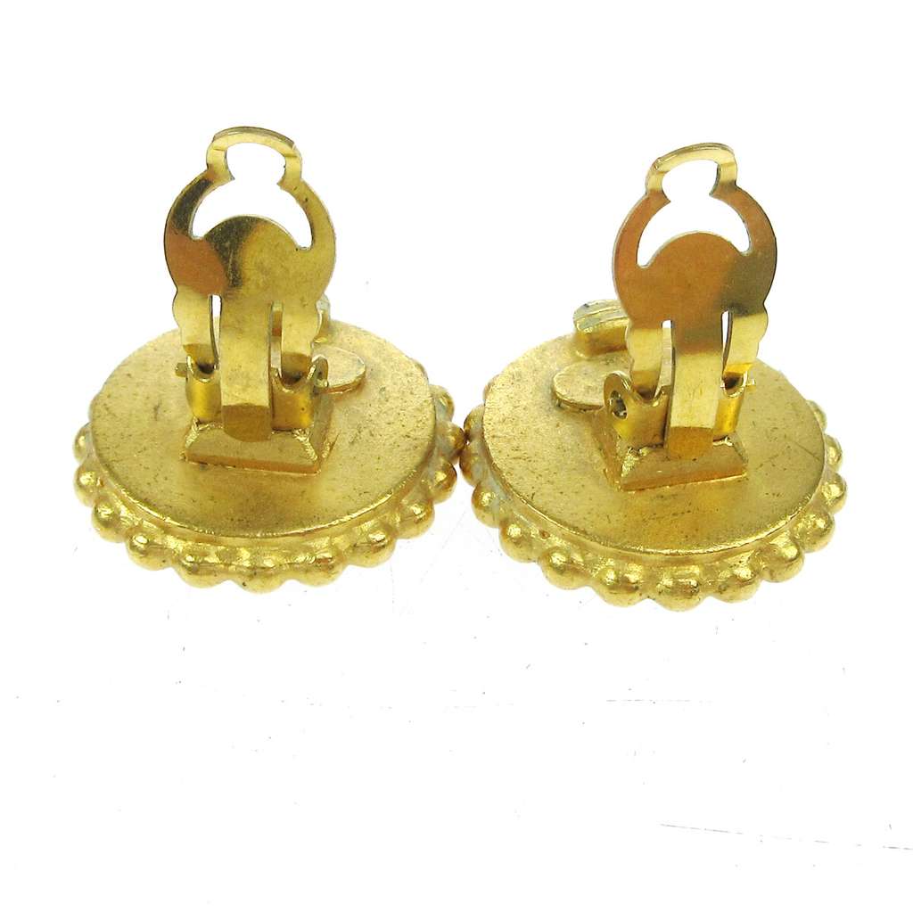 Chanel CC Round Earrings Gold Good condition - Model View