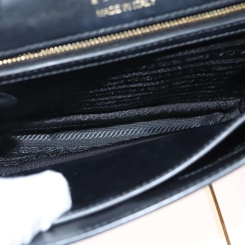 Prada Metal Ribbon Shoulder Bag Other Leather Good condition - Box View