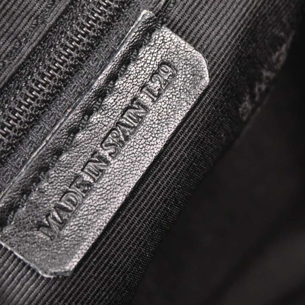 Loewe Amazona Bag Black Leather Good condition - Model View