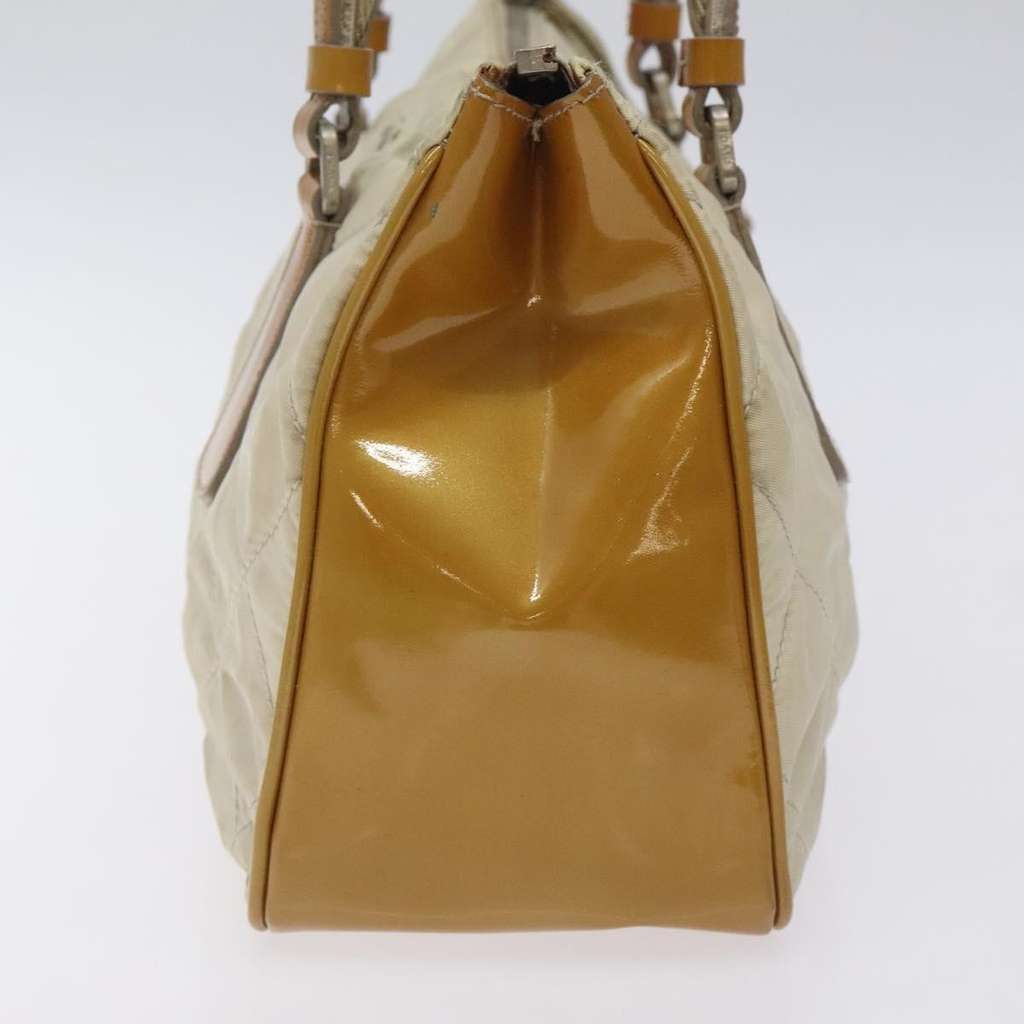 Prada Vintage Shoulder Bag Beige Good condition - Model View