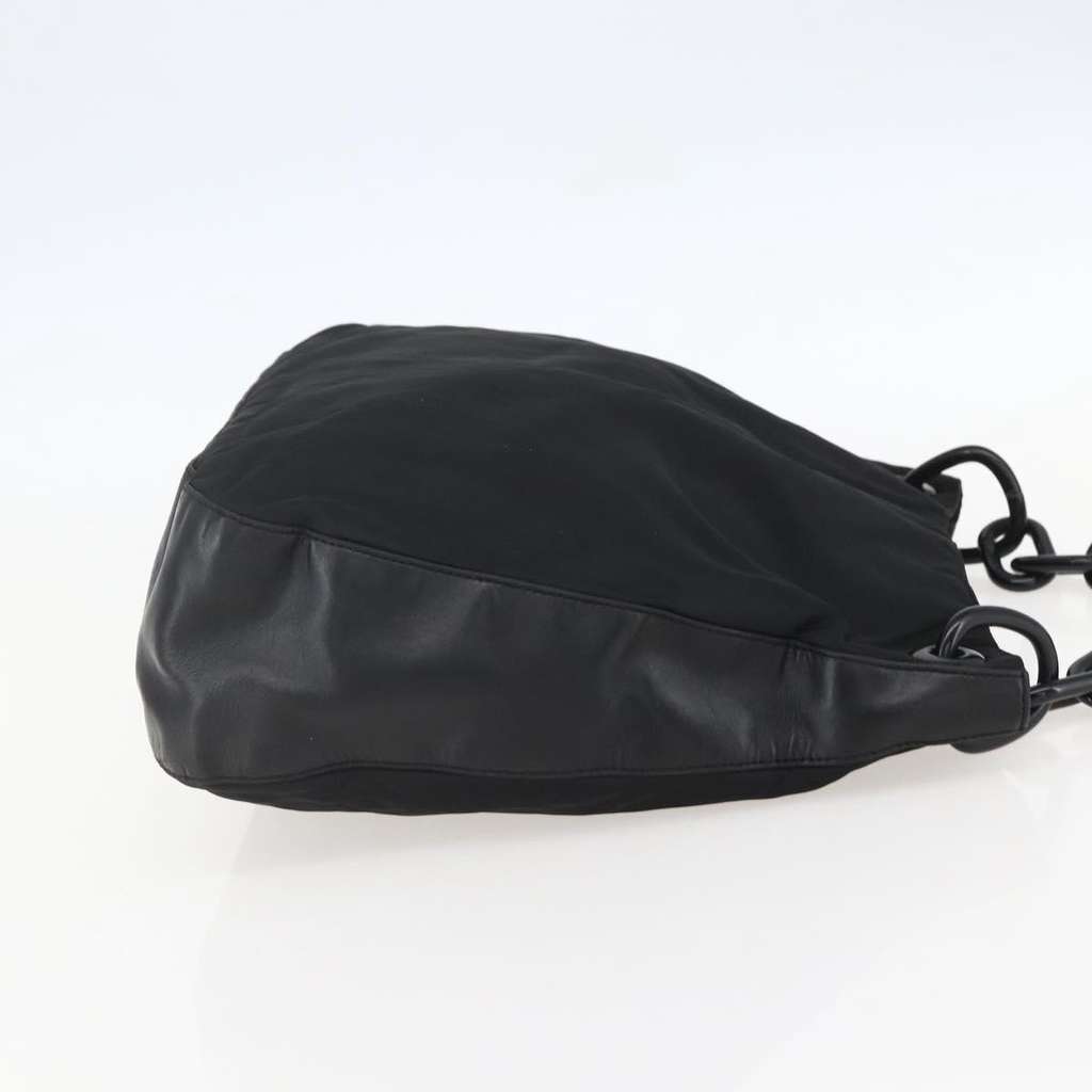 Prada Chain Shoulder Bag Black Good condition - Model View