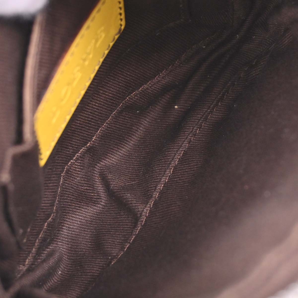 Loewe Vintage Shoulder Bag Yellow Leather Good condition - Inside View