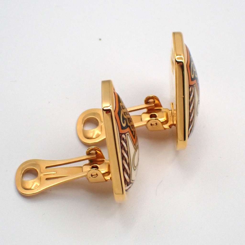 Hermès Vintage Clip-On Earrings Gold Good condition - Model View
