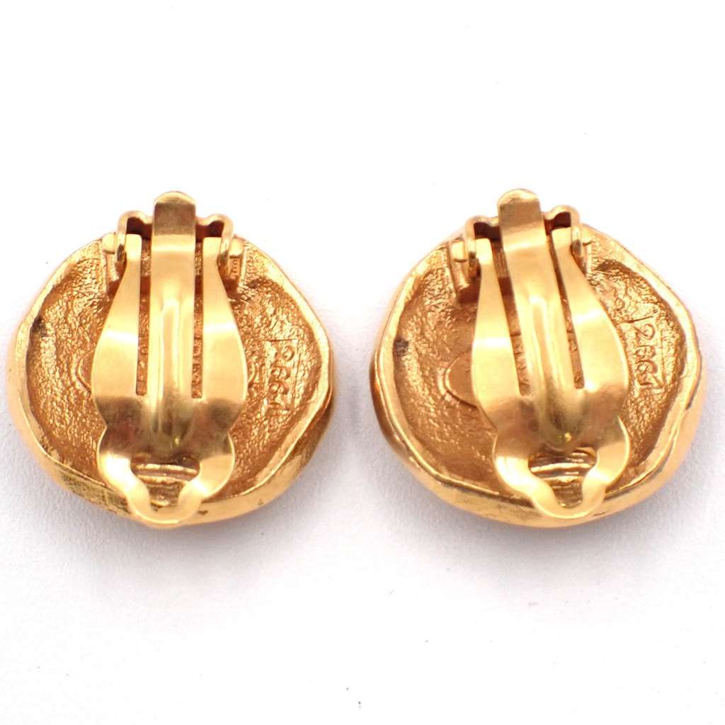 Chanel Vintage Round CC Clip-On Earrings Gold Good condition - Back View
