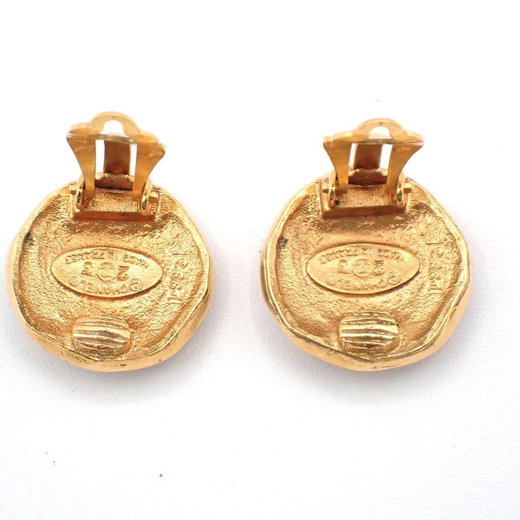 Chanel Vintage Round CC Clip-On Earrings Gold Good condition - Inside View