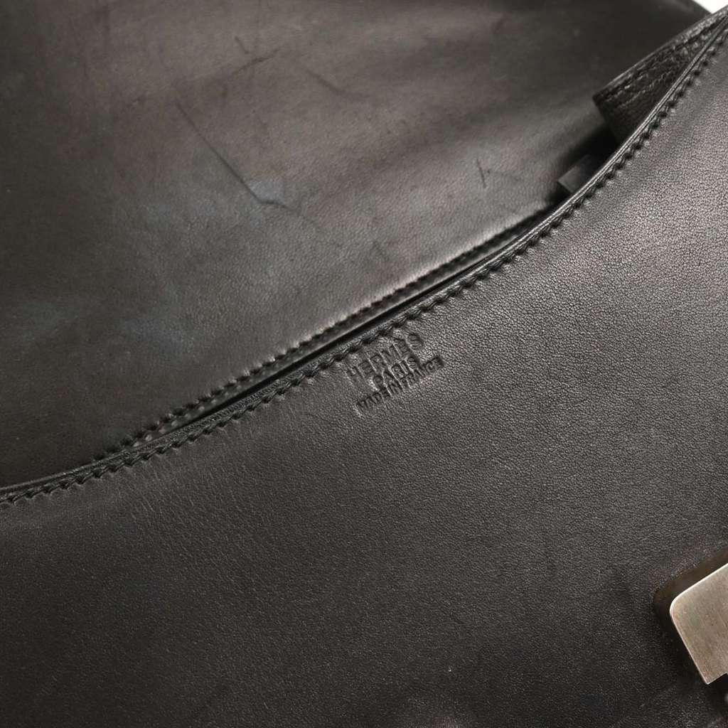 Hermès Constance Bag Black Leather Good condition - Model View