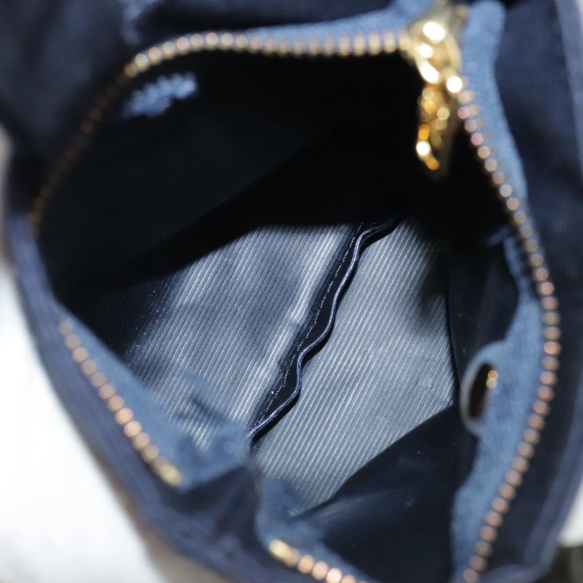 Celine Circle Logo Pouch Navy Good condition - Box View