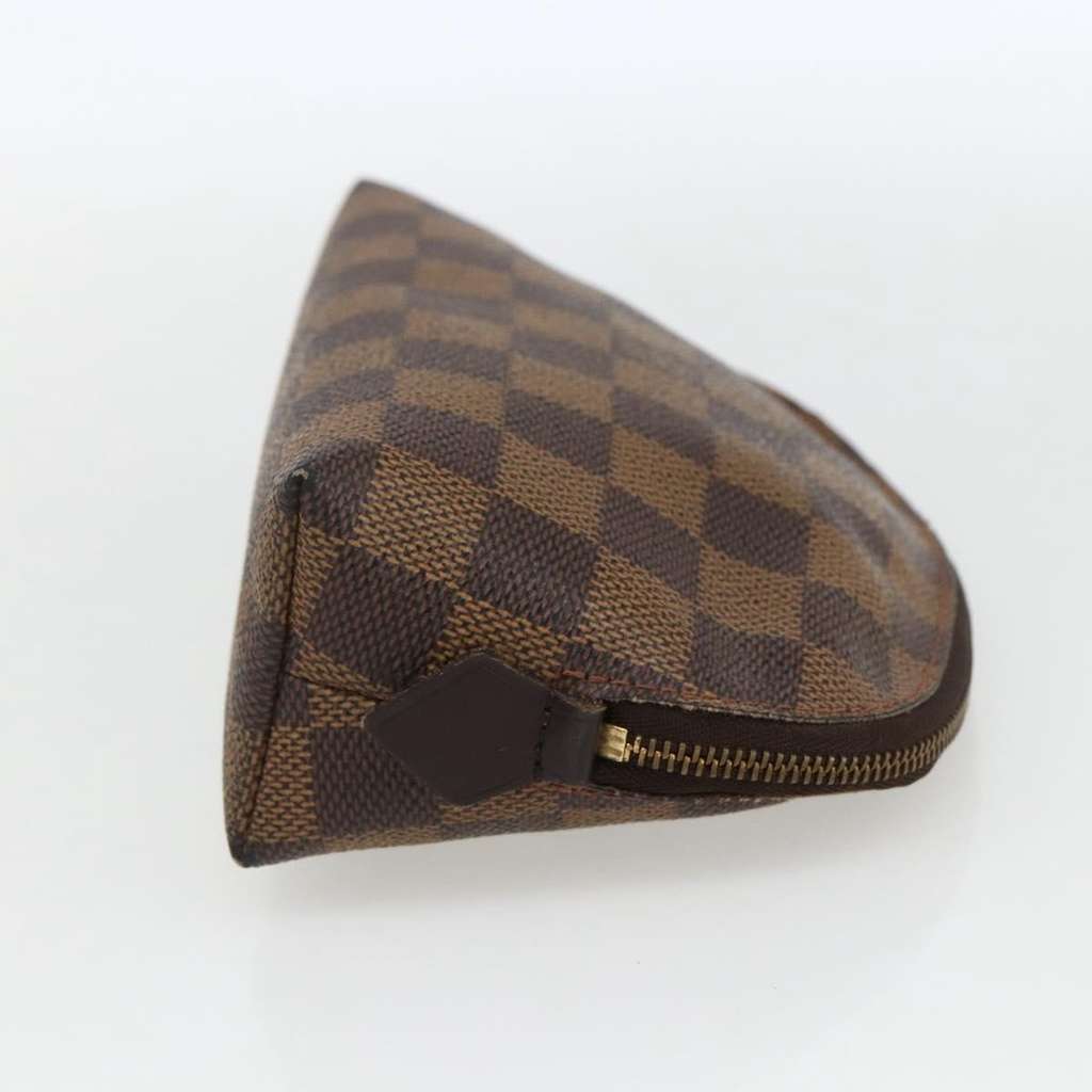 Louis Vuitton Cosmetic Pouch Brown Canvas Fair condition - Model View
