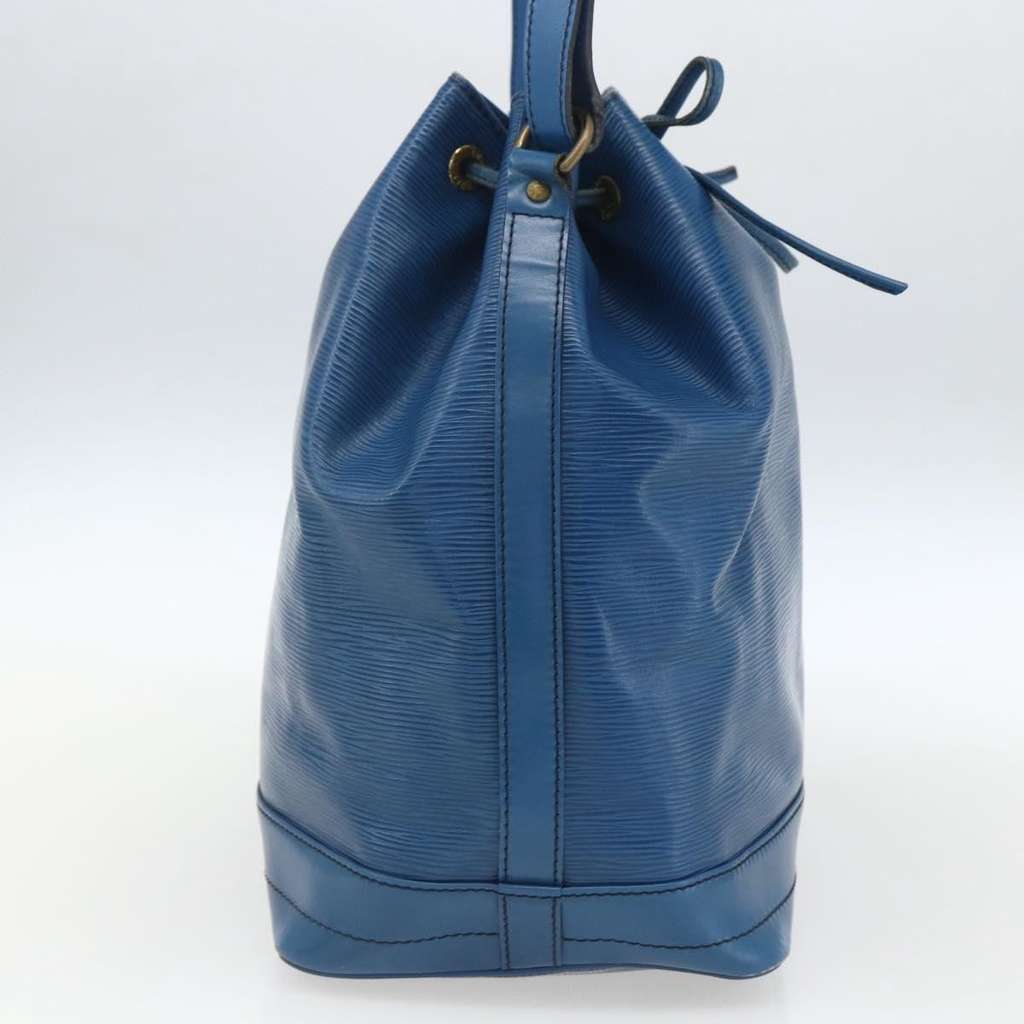 Louis Vuitton Noe Handbag Blue Leather Fair condition - Inside View