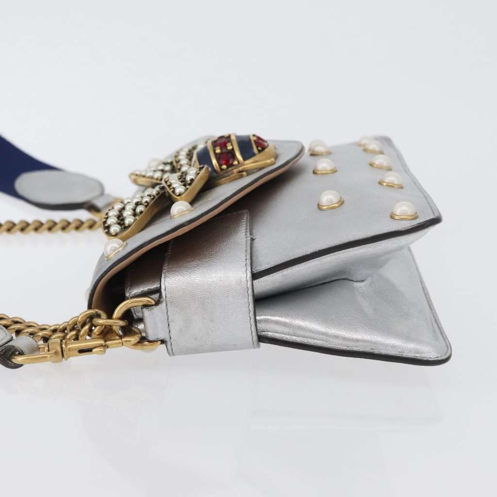 Gucci Broadway Pearly Bee Shoulder Bag Silver Leather Good condition - Model View
