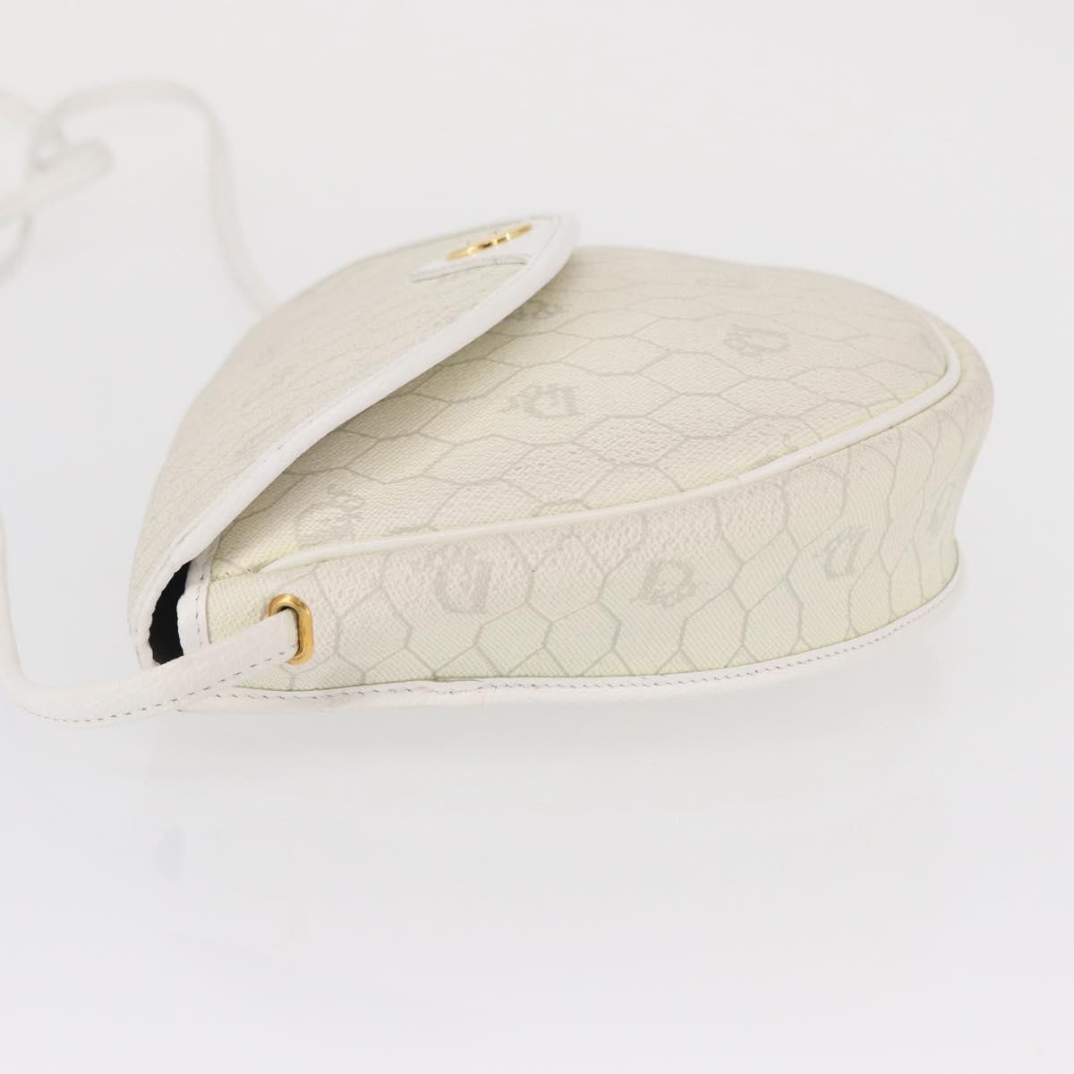 Christian Dior Vintage Honeycomb Flap Crossbody Bag White Canvas Good condition - Model View