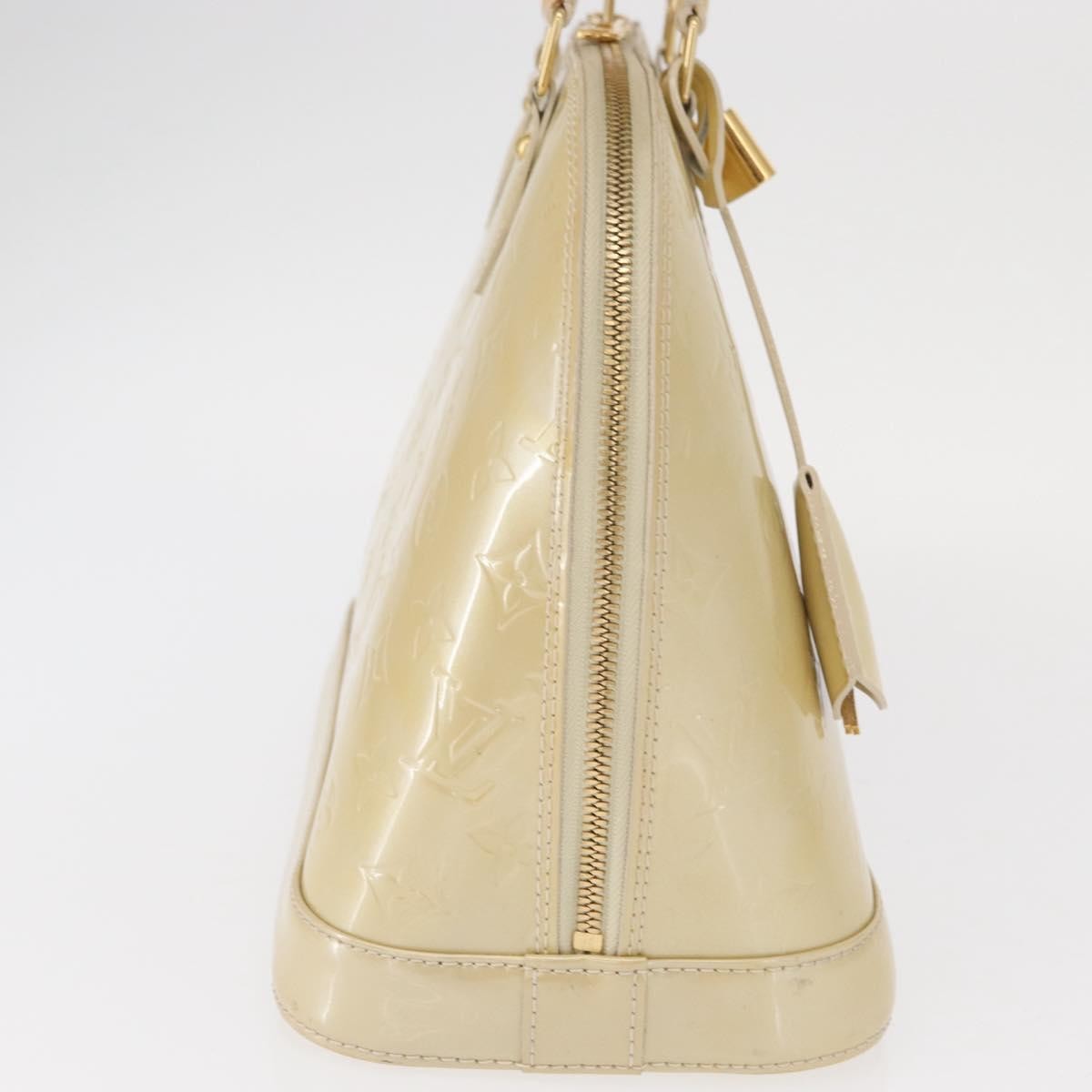 Louis Vuitton Alma Handbag Pink Good condition - Model View