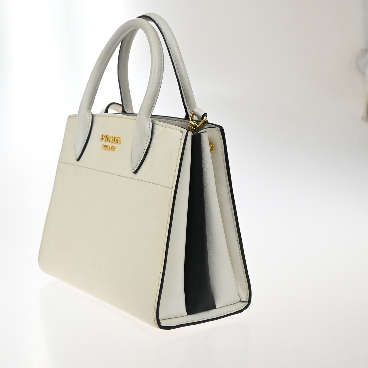 Prada Bibliotheque Tote White Leather Good condition - Inside View