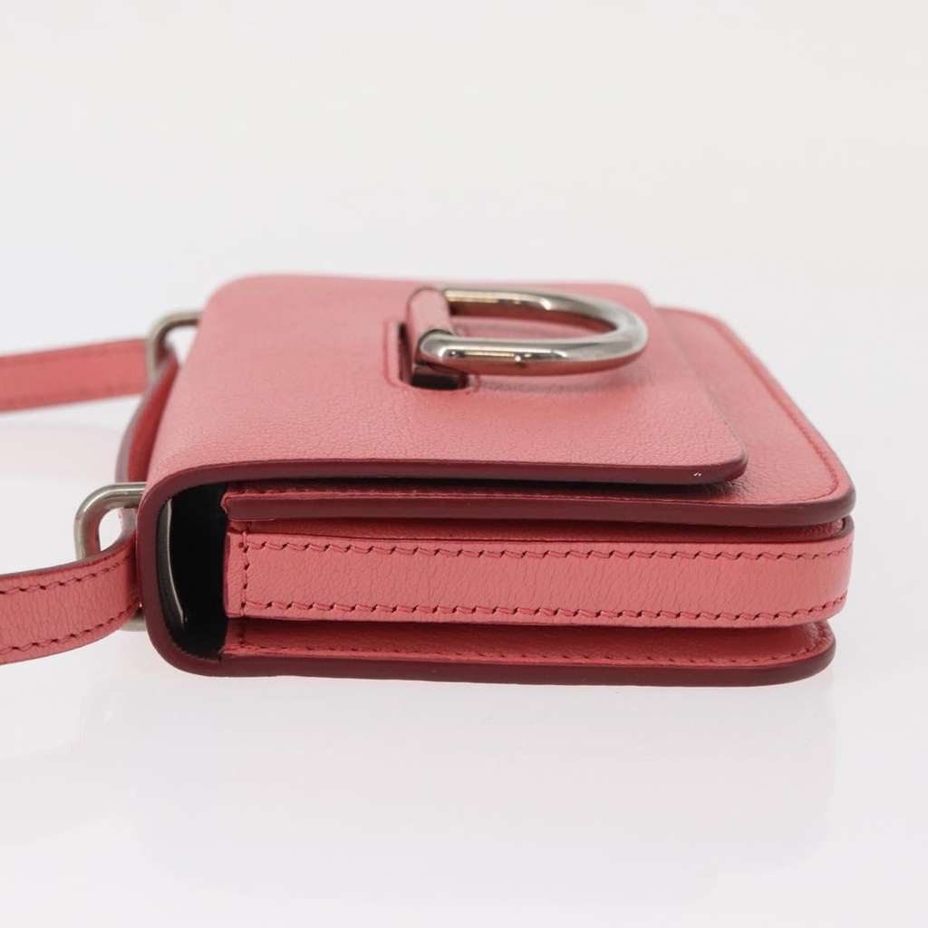 Burberry D-Ring Shoulder Bag Pink Leather Good condition - Model View