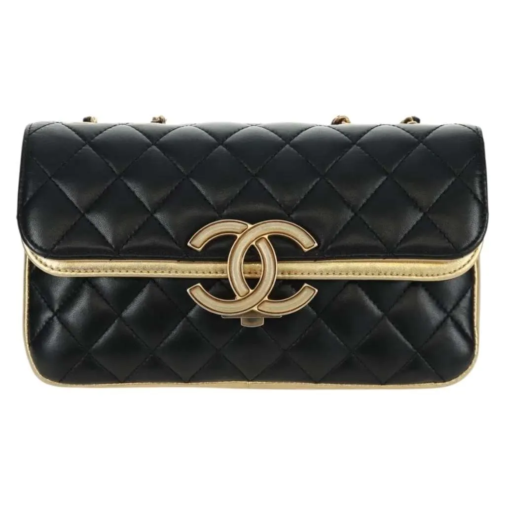 Chanel CC Chic Double Flap Bag Black Leather Good - Front View