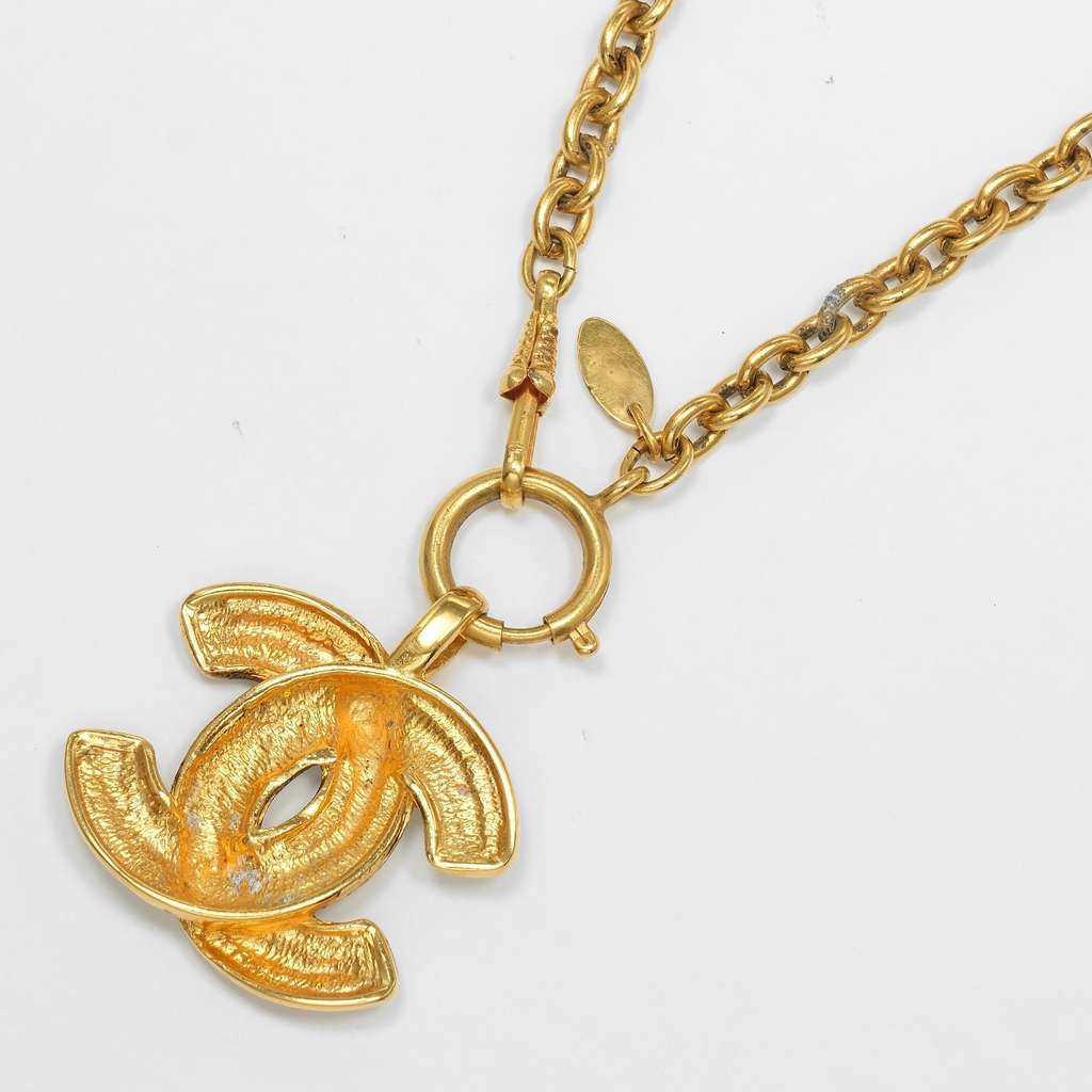 Chanel Vintage CC Pendant Necklace Gold Good condition - Inside View