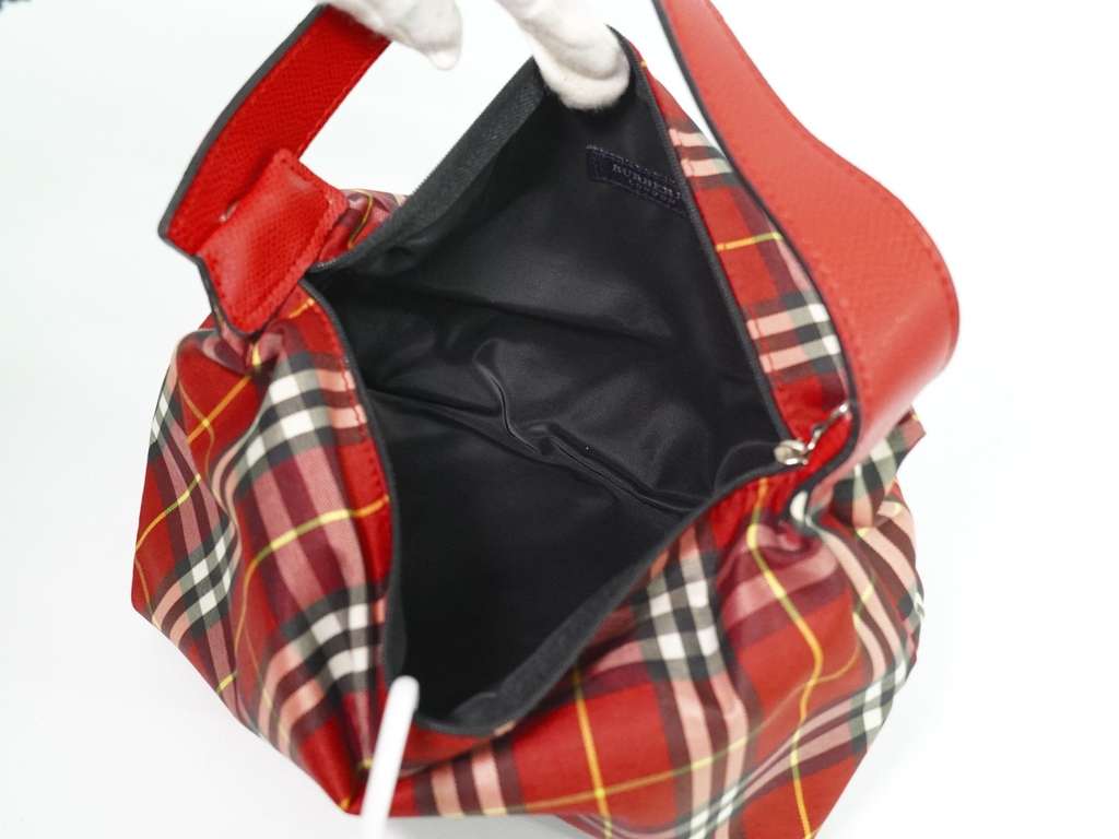 Burberry Nova Check Handbag Red Canvas Good condition - Inside View