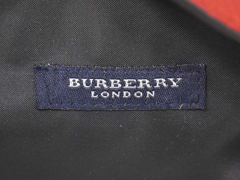 Burberry Nova Check Handbag Red Canvas Good condition - Model View