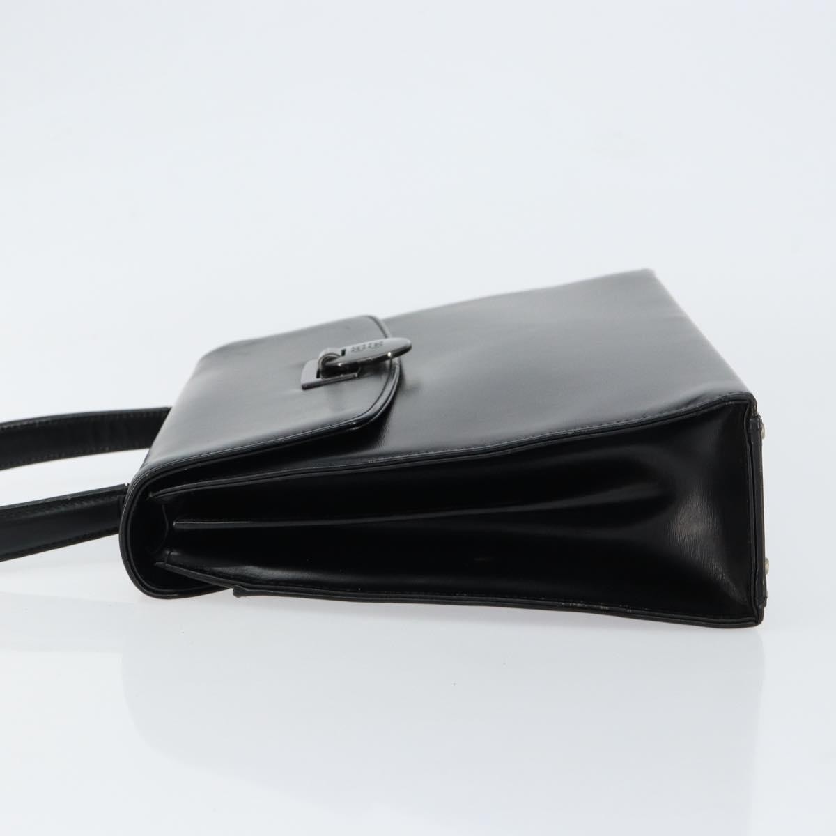 Givenchy Twist lock top handle bag Black Leather Good condition - Model View