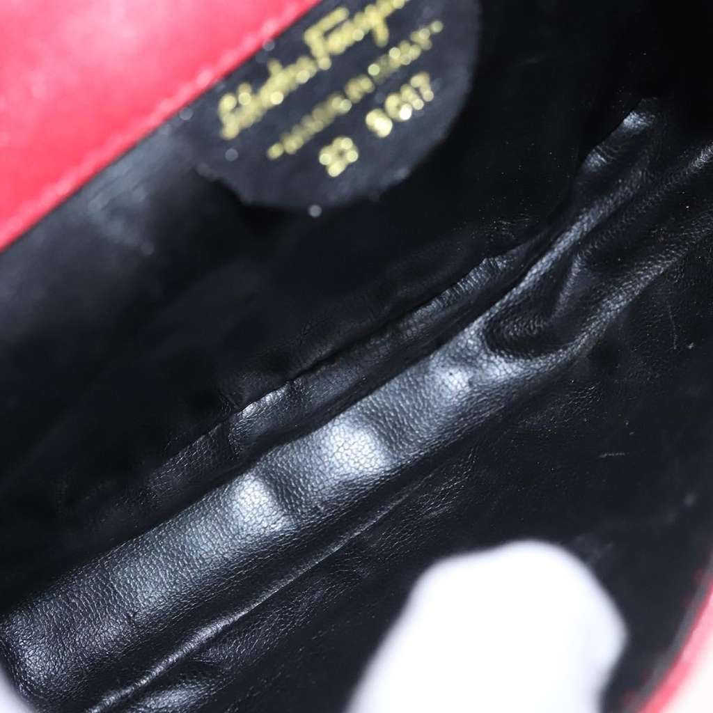 Salvatore Ferragamo Gancini waist bag Red Leather Good condition - Box View