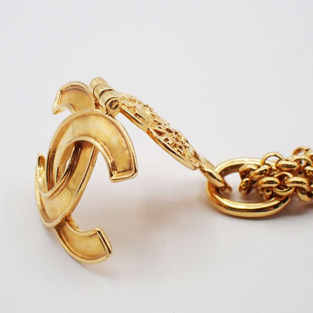 Chanel CC Flower Pendant Necklace Gold Good condition - Box View